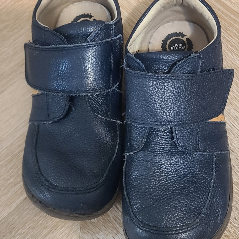 Boys leather dress shoes